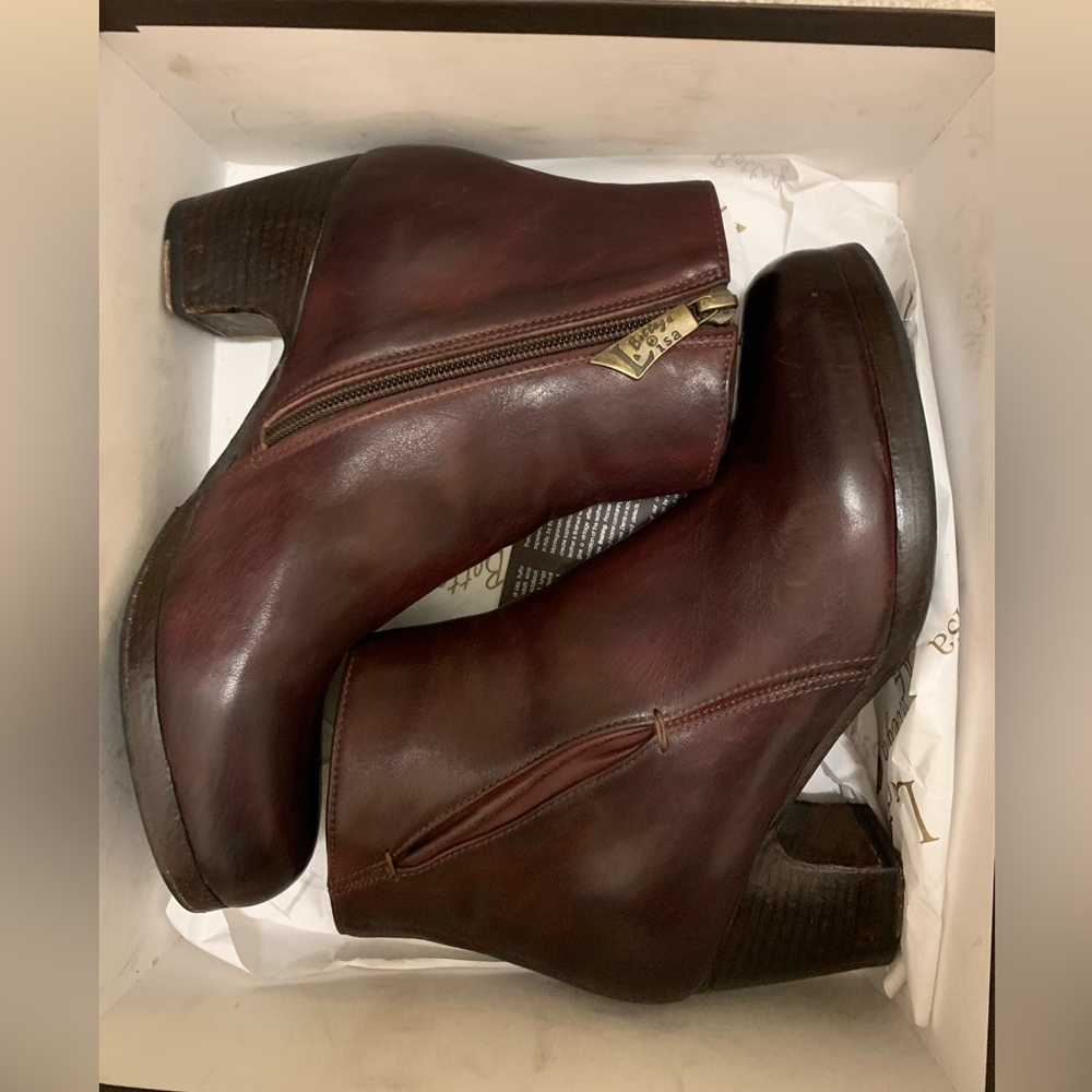 Italian made, rich mahogany colored La Bottega di Lisa leather booties.